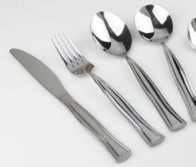 批發服裝廠家與日用百貨 供應鏈優勢與市場機遇